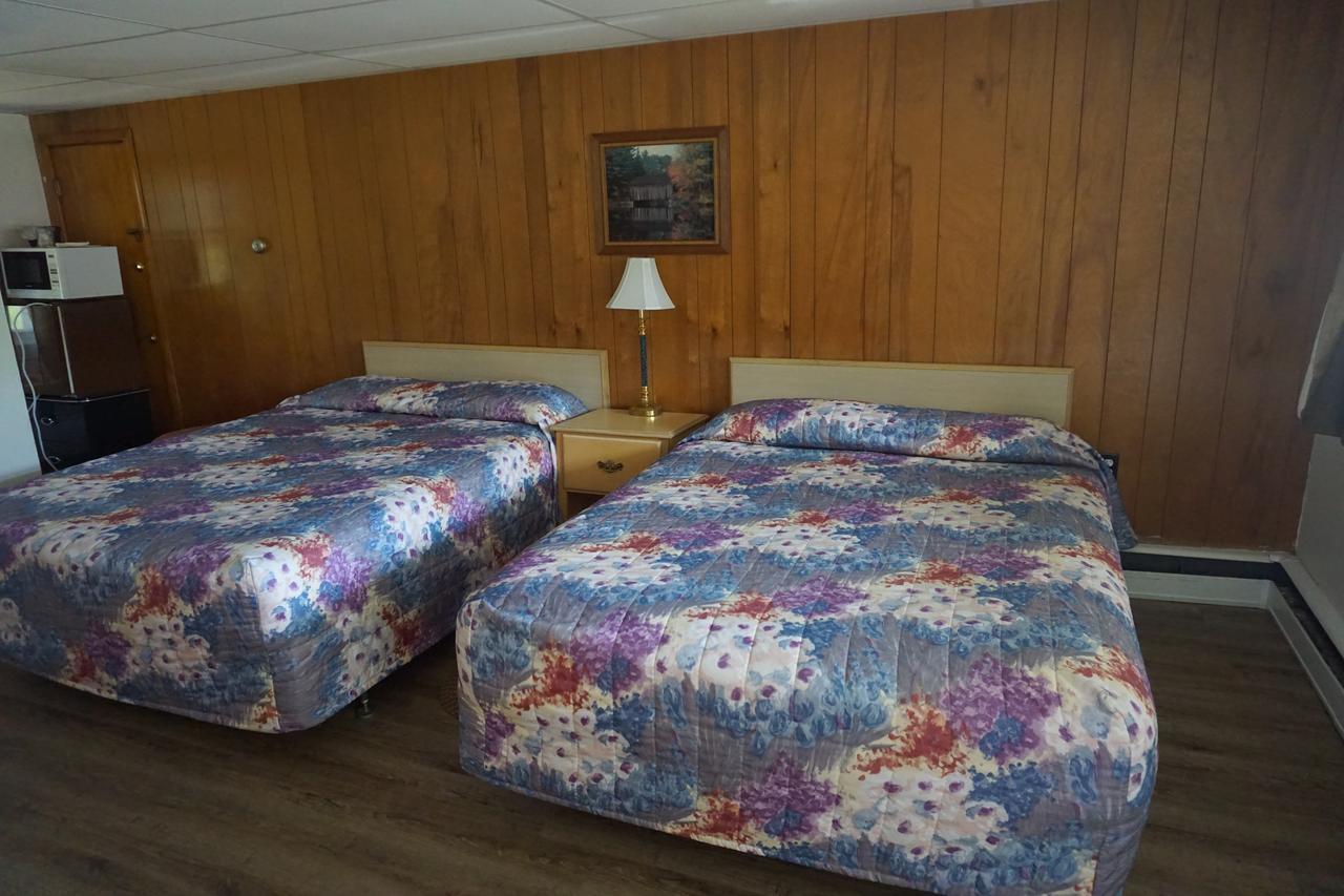 Northern Peaks Motor Inn Gorham Exterior photo
