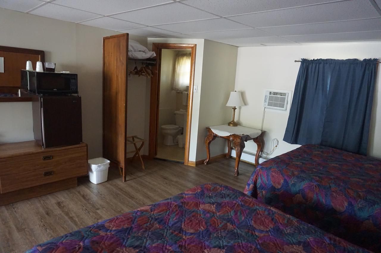 Northern Peaks Motor Inn Gorham Exterior photo
